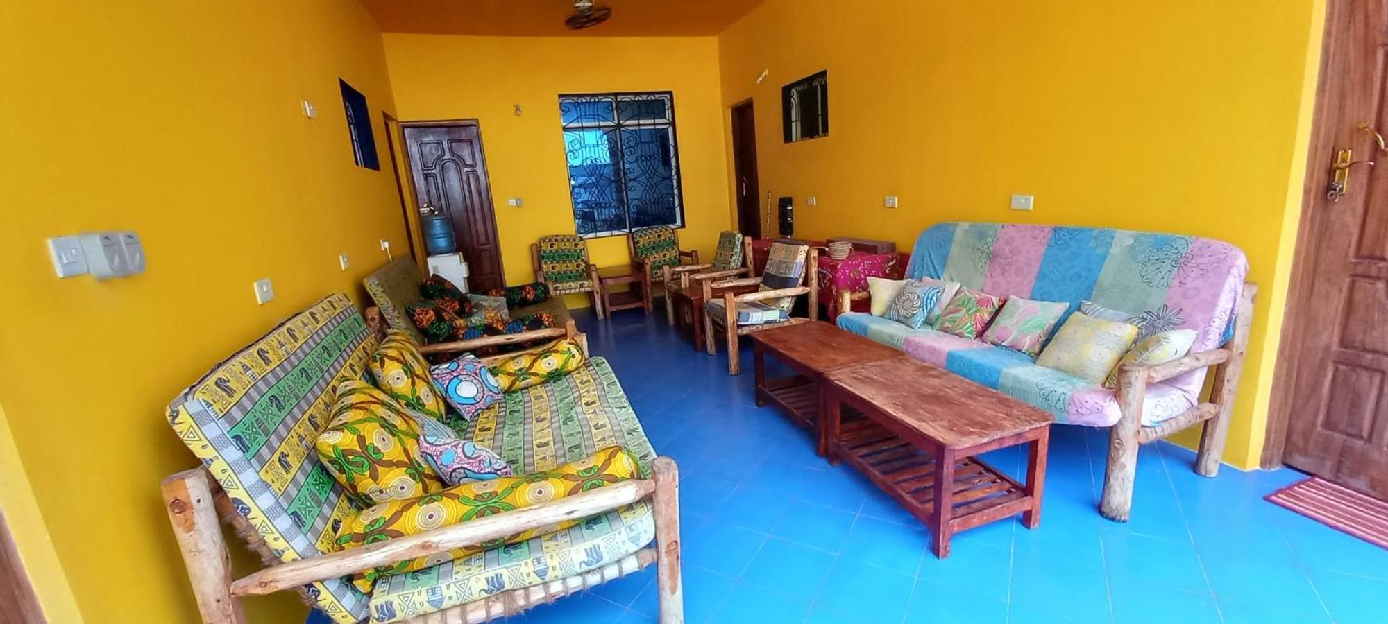 La Locanda Lodge - Apartment, 4 Double Rooms & Kitchen Near The Beach 잠비아니 외부 사진