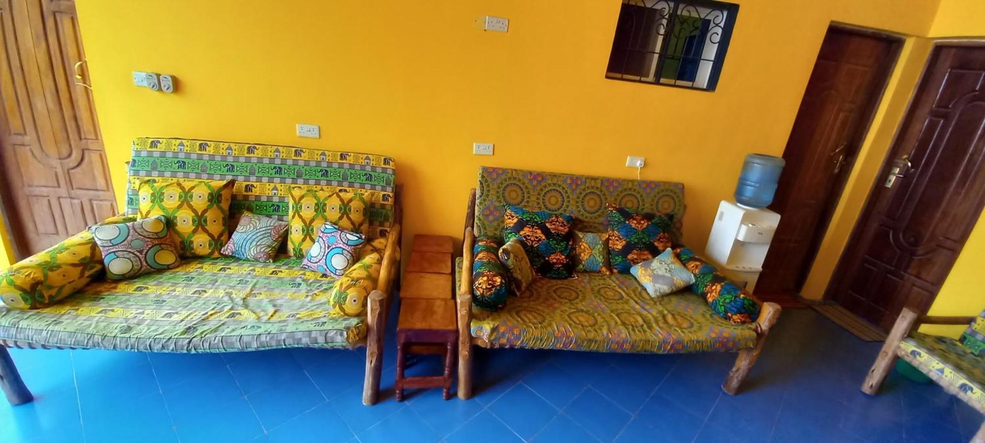 La Locanda Lodge - Apartment, 4 Double Rooms & Kitchen Near The Beach 잠비아니 외부 사진