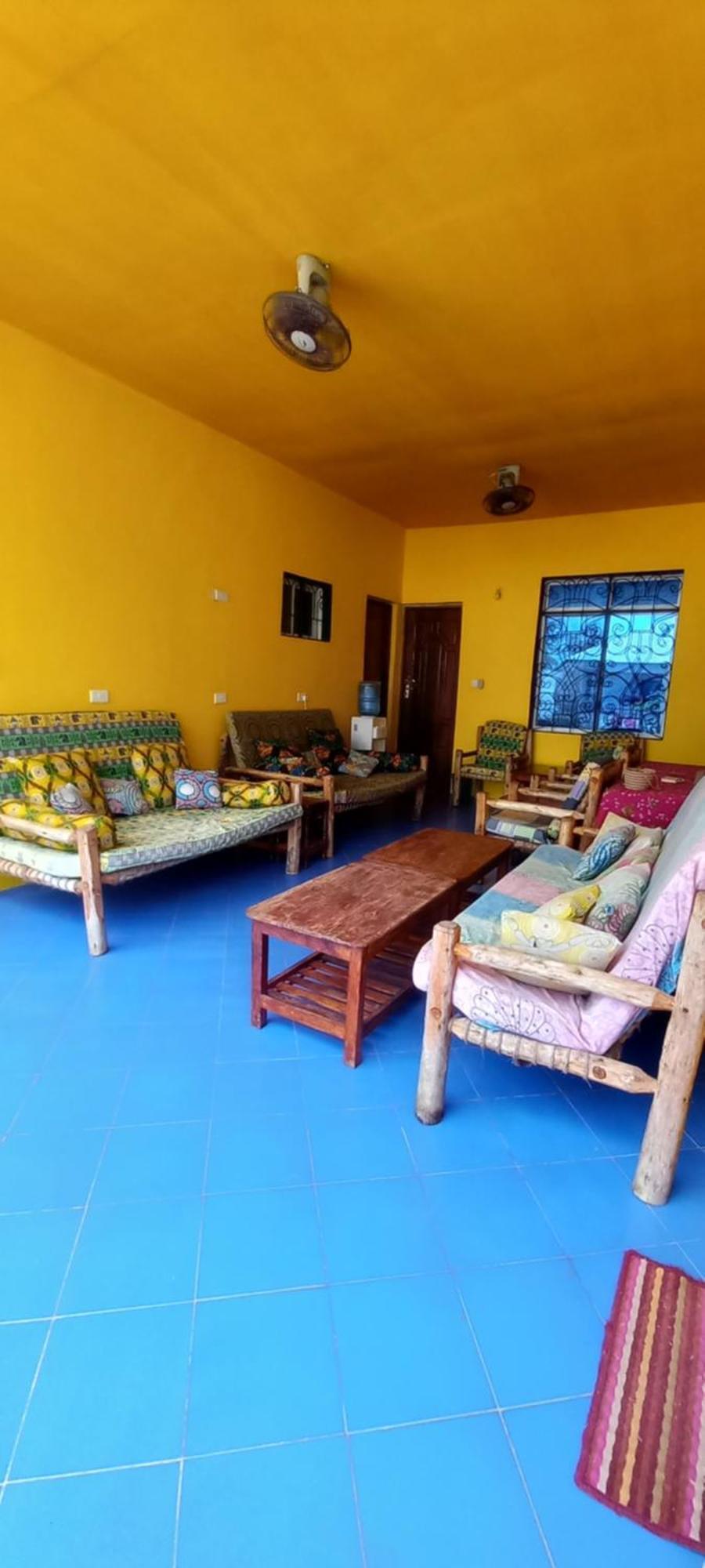 La Locanda Lodge - Apartment, 4 Double Rooms & Kitchen Near The Beach 잠비아니 외부 사진
