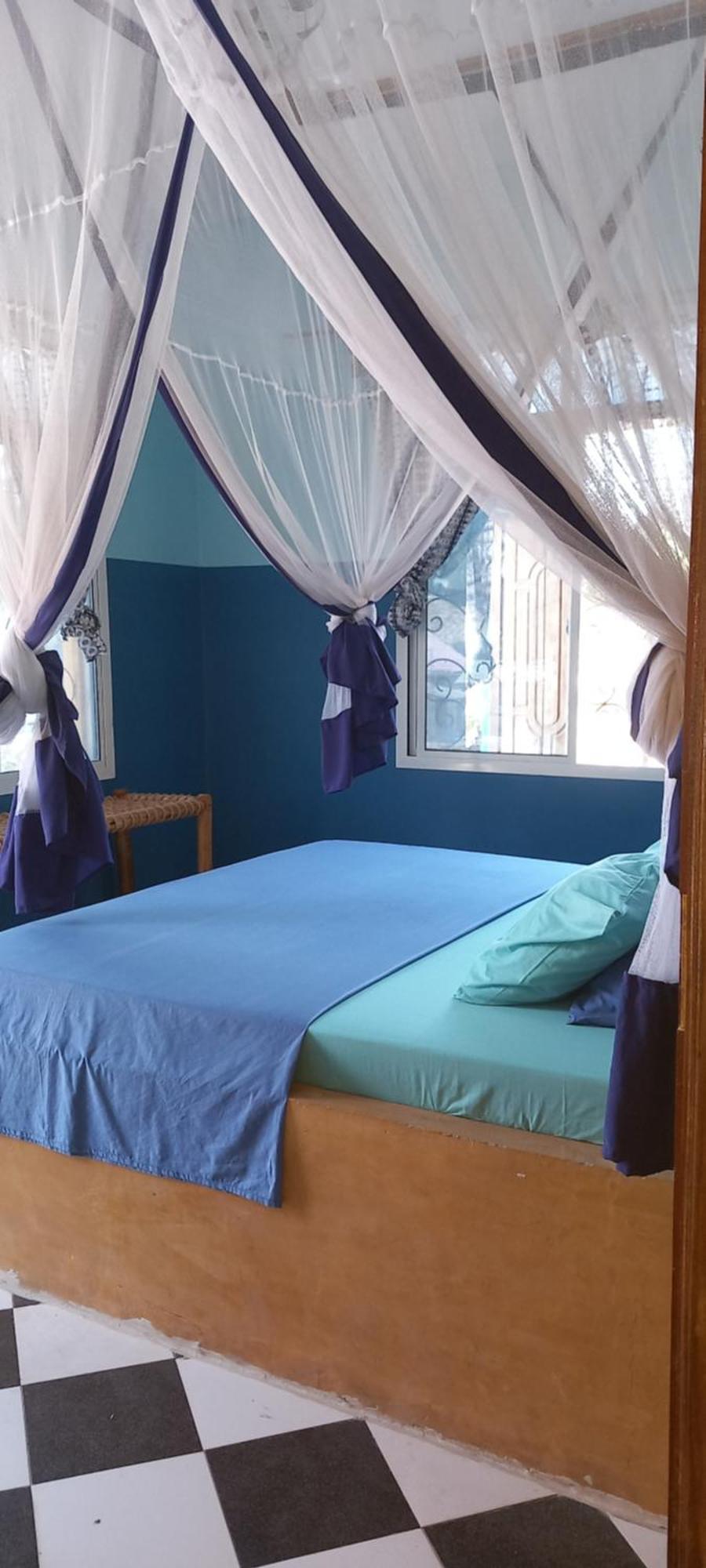 La Locanda Lodge - Apartment, 4 Double Rooms & Kitchen Near The Beach 잠비아니 외부 사진
