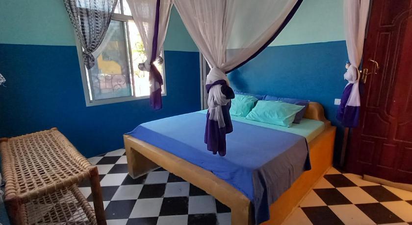 La Locanda Lodge - Apartment, 4 Double Rooms & Kitchen Near The Beach 잠비아니 외부 사진